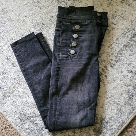 Express Super High Rise Legging - Picture 2 of 5